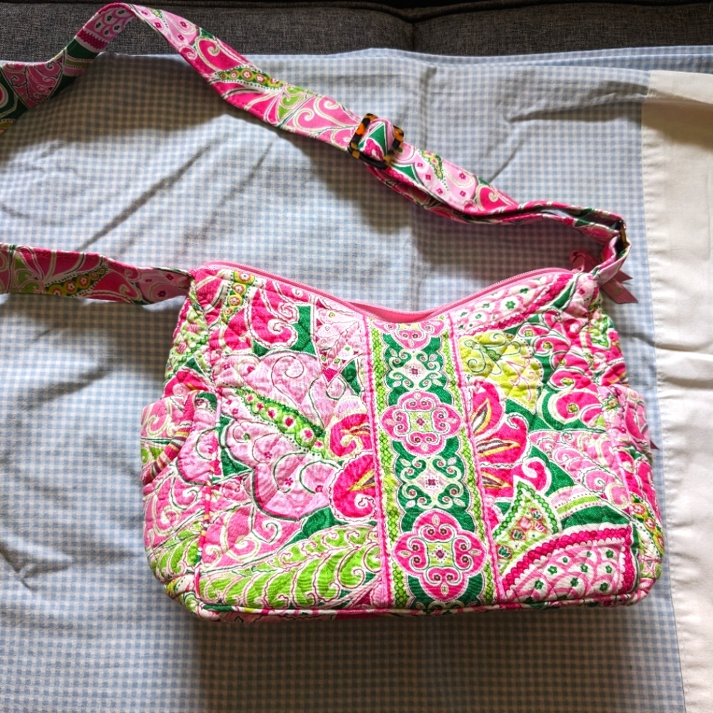 Vera Bradley crossbody on the go bag pink paisley